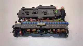 61138364542 Блок предохранителей BMW 3 E46 Арт 20252529