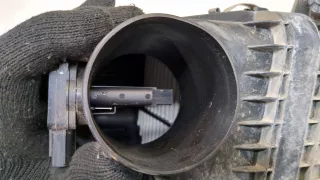 1370078K00 Корпус воздушного фильтра Suzuki Grand Vitara JT Арт 9331519, вид 3