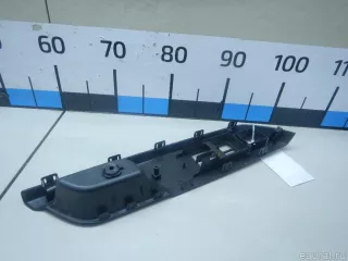8376269L01S1S Suzuki Накладка блока управления стеклоподъемниками Suzuki Swift 4 Арт E60623257, вид 2