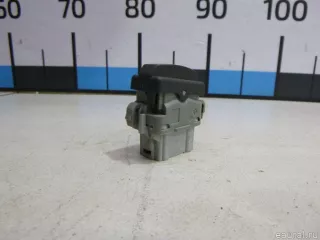 8200407422 Renault Кнопка обогрева сидений Renault Megane 2 Арт E60688901, вид 3