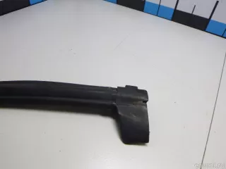 668300019R Renault Уплотнитель капота Renault Duster 2 Арт E90105710, вид 3