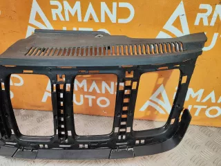 K68258419AC, 68258419AC кронштейн решетки радиатора Jeep Grand Cherokee IV (WK2) Арт 247912PM, вид 3