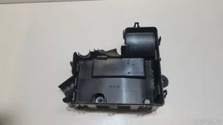 243821LA1B Nissan Корпус блока предохранителей Infiniti QX80 1 restailing Арт E23294744