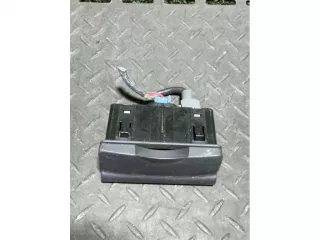 280230002r Разъем aux / usb Renault Clio 3 Арт 57401, вид 2
