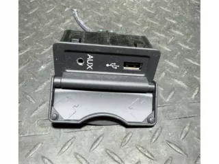 280230002r Разъем aux / usb Renault Clio 3 Арт 57401, вид 5