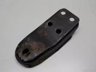 YL8Z6061BA Ford Кронштейн опоры двигателя Ford Escape 1 Арт E40938166