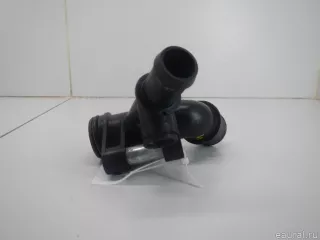 DS7Z8K556G Ford Фланец (тройник) системы охлаждения Ford Mondeo 5 Арт E70564008, вид 2