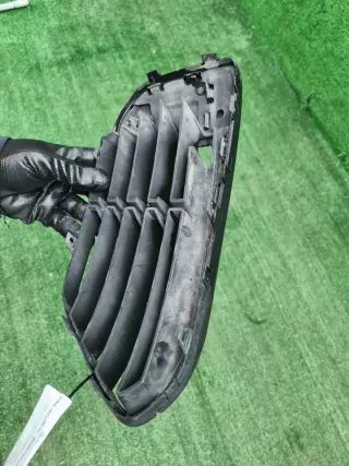 51117354777 Решетка переднего бампера левая BMW X1 F48 Арт 0000007629075, вид 7