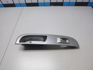 MN123956HA Mitsubishi Накладка блока управления стеклоподъемниками Mitsubishi Monter 4 Арт E90175593