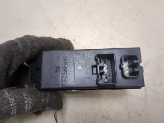 GJ6F66350A Кнопка стеклоподъемника переднего левого Mazda 6 1 Арт 20274892, вид 3
