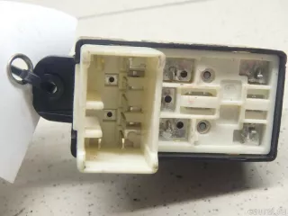  Кнопка стеклоподъемника Kia Magentis MS Арт E6873096, вид 4