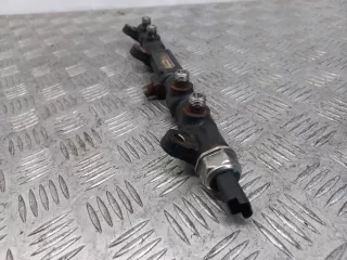 2S7Q-9D280-AE топливная рампа Ford Mondeo 3 Арт AG1108065, вид 3