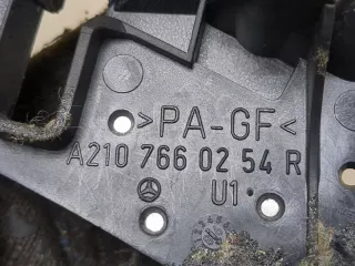 A2107660264 Ручка внутренняя передняя правая Mercedes E W210 Арт 20273523, вид 2