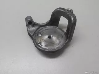 2528203820 Hyundai-Kia Кронштейн ролика-натяжителя руч. ремня Kia Ceed 3 Арт E52039370, вид 3