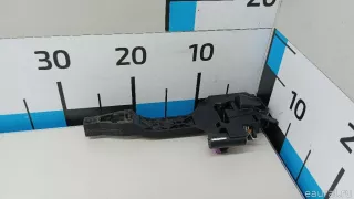 82665H0000 Hyundai-Kia Кронштейн ручки Kia Rio 4 Арт E103086188, вид 1