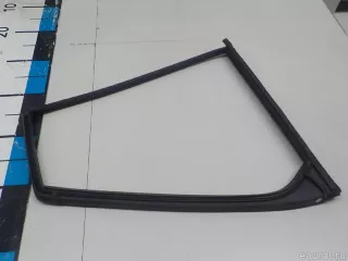 Уплотнитель стекла двери Mercedes E W210 1997г. 2107350324 Mercedes Benz - Фото 11