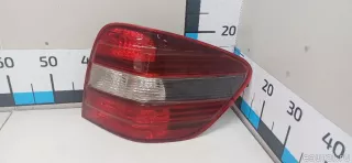 1648201864 Mercedes Benz Фонарь задний правый Mercedes ML W164 Арт E103088417