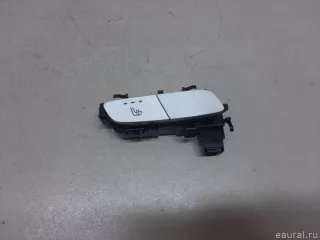 20590500047N49 Mercedes Benz Кнопка обогрева сидений Mercedes C W205 Арт E23281657, вид 1