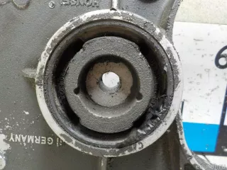 2213503408 Mercedes Benz Кронштейн редуктора Mercedes S W221 Арт E31029671, вид 2