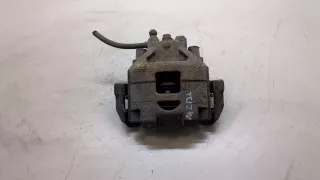 477300D070,477210D070 Суппорт тормозной передний правый Toyota Yaris 3 Арт 20292735, вид 1