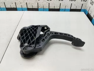 1K1721321D9B9 VAG Педаль сцепления Audi A3 8P Арт E90397410