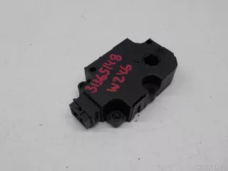 2469064400 Mercedes Benz Моторчик заслонки печки Mercedes A W176 Арт E31365148, вид 2
