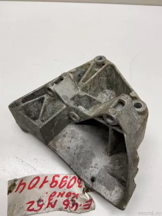 64551432237 BMW Кронштейн компрессора кондиционера BMW 7 E38 Арт E3099104, вид 2