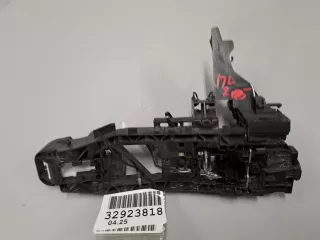 A0997604500 Кронштейн ручки двери передней правой Mercedes C W205 Арт ZAP349616, вид 4