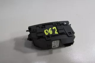 2048201910 Mercedes Benz Кнопка аварийной сигнализации Mercedes C W204 Арт E80993062, вид 2