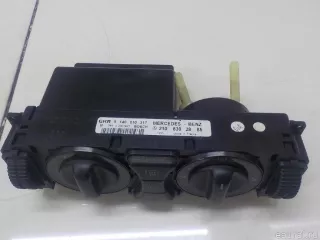 2108302885 Mercedes Benz Блок управления отопителем Mercedes C W202 Арт E84820876, вид 2
