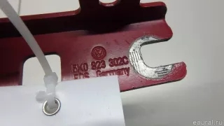 1KM823302 VAG Петля капота правая Volkswagen Jetta 5 Арт E70790956, вид 4