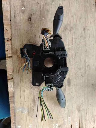 2S6T14A664AB Переключатель подрулевой (стрекоза)   Ford Fiesta 5 Арт FFI571, вид 2
