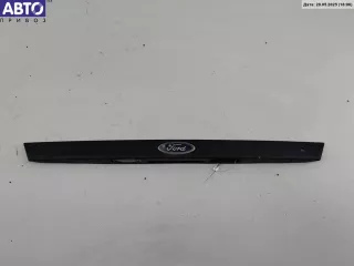 98AB143404AB Накладка подсветки номера Ford Focus 1 Арт 55106225, вид 1
