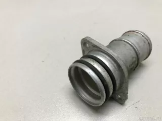 94610626031 VAG Фланец двигателя системы охлаждения Porsche Macan restailing Арт E22437266, вид 3