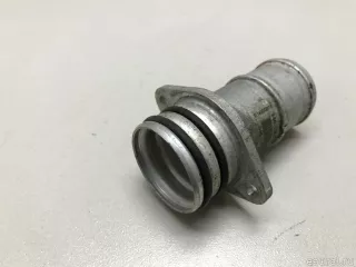 94610626031 VAG Фланец двигателя системы охлаждения Porsche Macan restailing Арт E22437266, вид 4