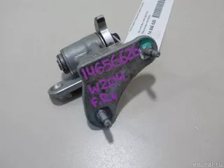 2047200437 Mercedes Benz Петля двери передней правой нижняя Mercedes C W204 Арт E14656626, вид 1