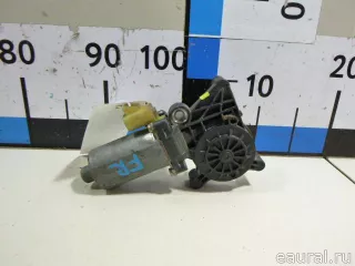 1638200442 Mercedes Benz Моторчик стеклоподъемника Mercedes ML W163 Арт E14746287, вид 2