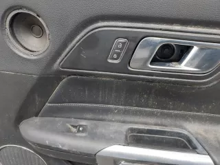 FR3B6323942GH3CN4 Обшивка двери передней правой (дверная карта) Ford Mustang 6 Арт 11138336, вид 3