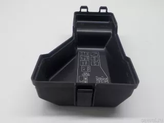 8266205120 Toyota Крышка блока предохранителей Toyota Avensis 2 Арт E84717043, вид 4