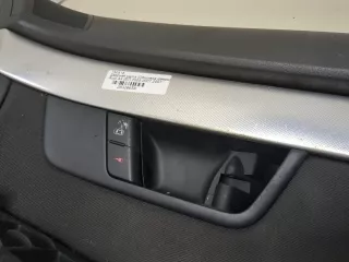 8E2867104BP Обшивка двери передней правой (дверная карта) Audi A4 B7 Арт 20320658, вид 3