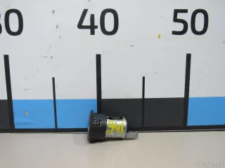 2533690J01 Nissan Гнездо прикуривателя Nissan Primera 11 Арт E80848941, вид 1
