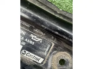 30748023 Передняя панель крепления облицовки (телевизор) Volvo V70 2 Арт 58044, вид 6