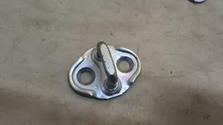  Петля двери серебристая Mazda CX-9 2 Арт 20339745