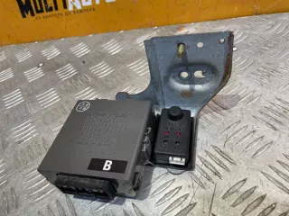 8996048050 Блок управления фары Lexus RX 2 Арт 130246MA, вид 3
