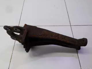 642167C000 Hyundai-Kia Кронштейн крепления торсиона Hyundai HD Арт E36245722, вид 3