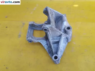 qvu100510 Кронштейн Rover 414 Арт 147896