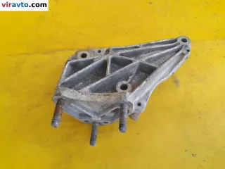 Кронштейн двигателя Peugeot 405 Арт 148032