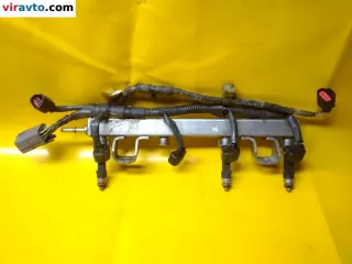 6m8g-9d280-aa Топливная рампа Mazda 3 BK Арт 136798, вид 2