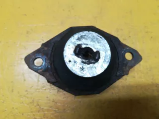 02230 Подушка крепления двигателя Volkswagen Golf 2 Арт 168836, вид 1