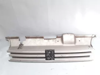 9255588877 Решетка радиатора Peugeot 405 Арт 172419, вид 1